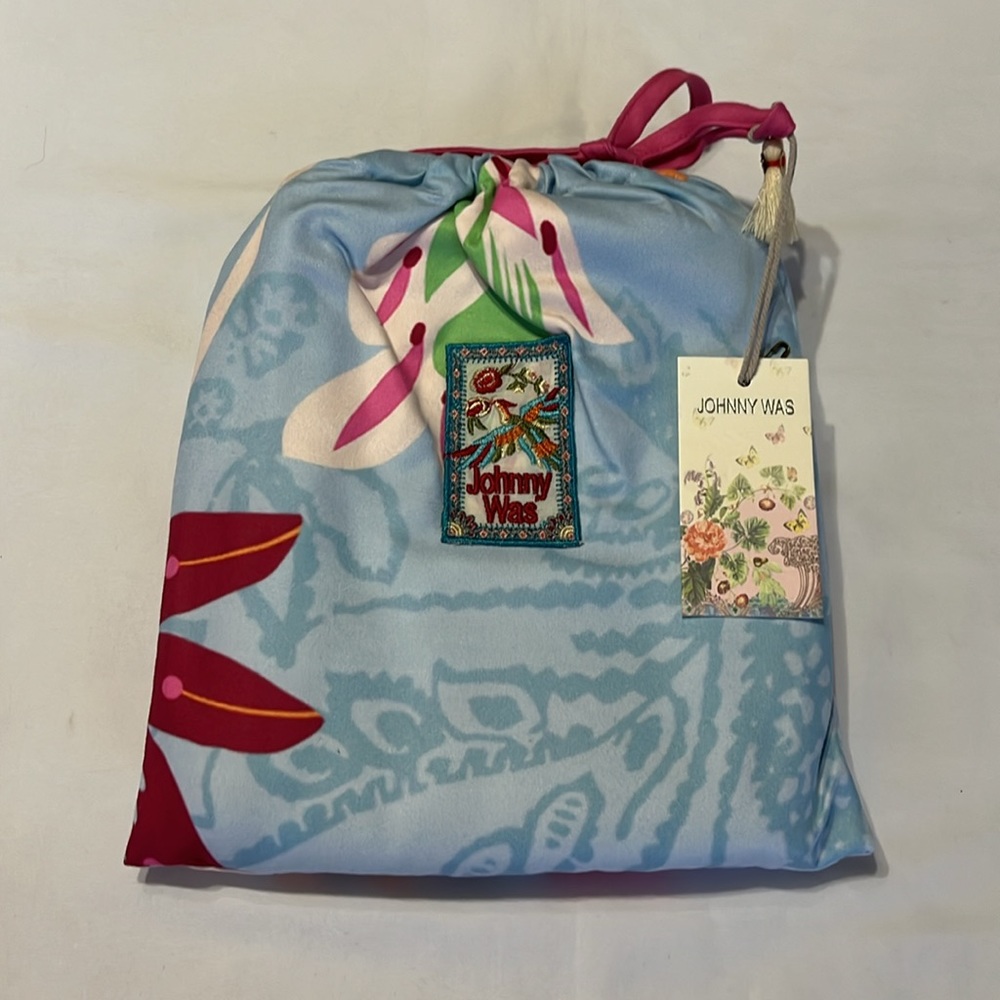 Johnny Was Rainbow Floral Beach Towel reversible 40"x70" NWT - Picture 3 of 9